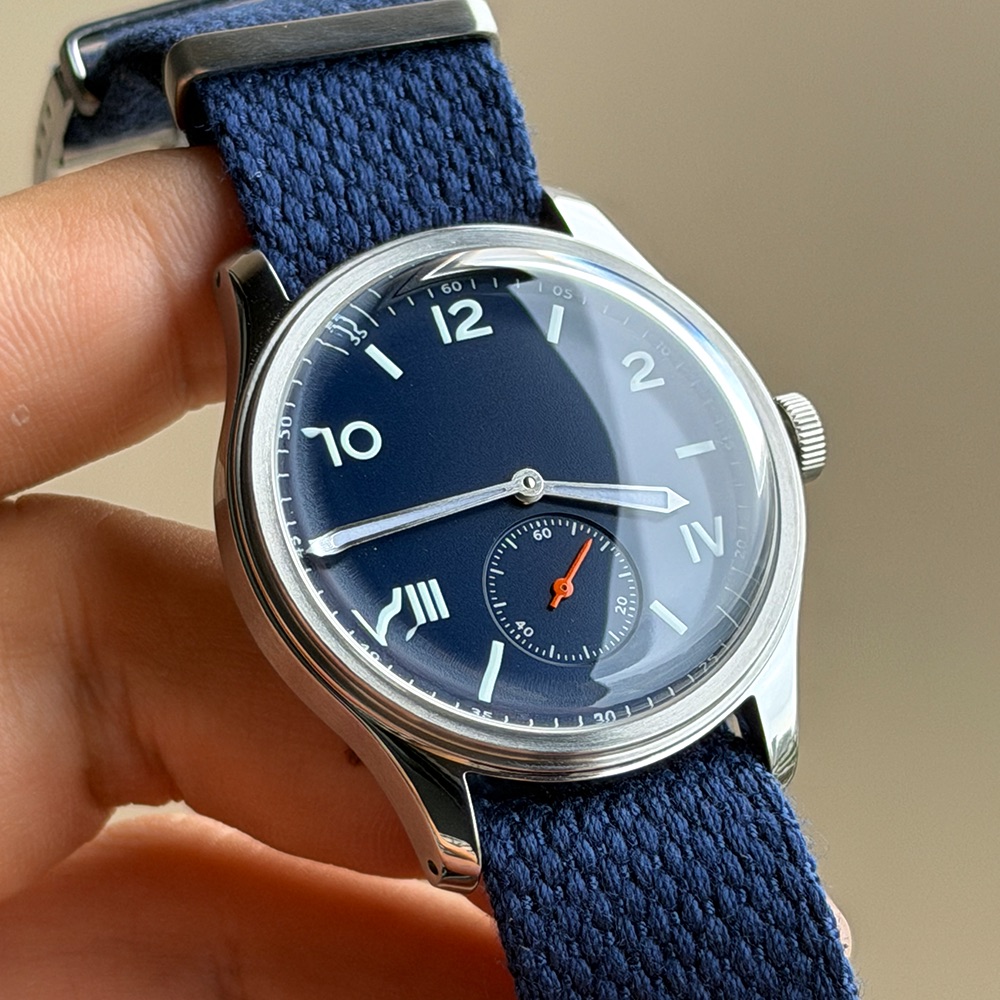Guilloché Dial Watch - Reloj de negocios formal azul California,