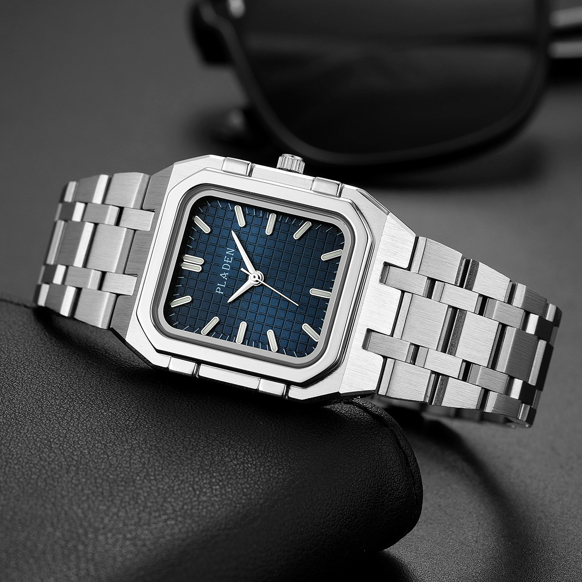 Relojes de cuarzo de alta cali - Luxury Watch Mockup reseña y precio