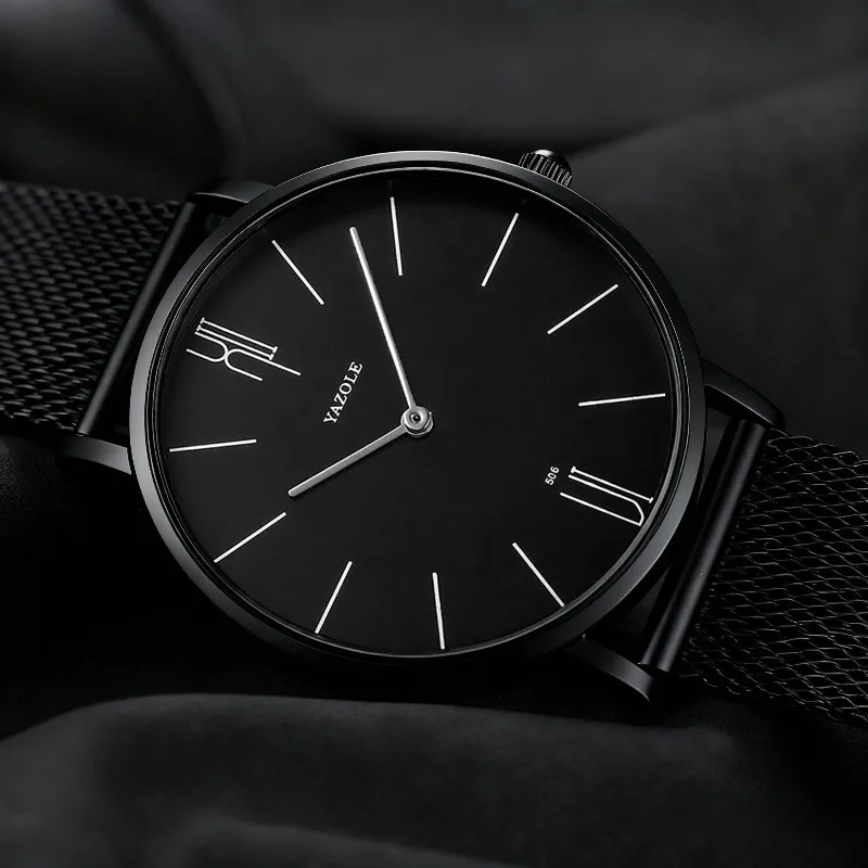Reloj sencillo a la moda para  - Luxury Watch Mockup reseña y precio